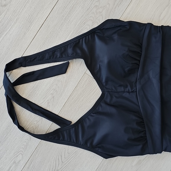 Speedo One Piece Halter Ruched Swimsuit, Size 16 - Picture 3 of 16